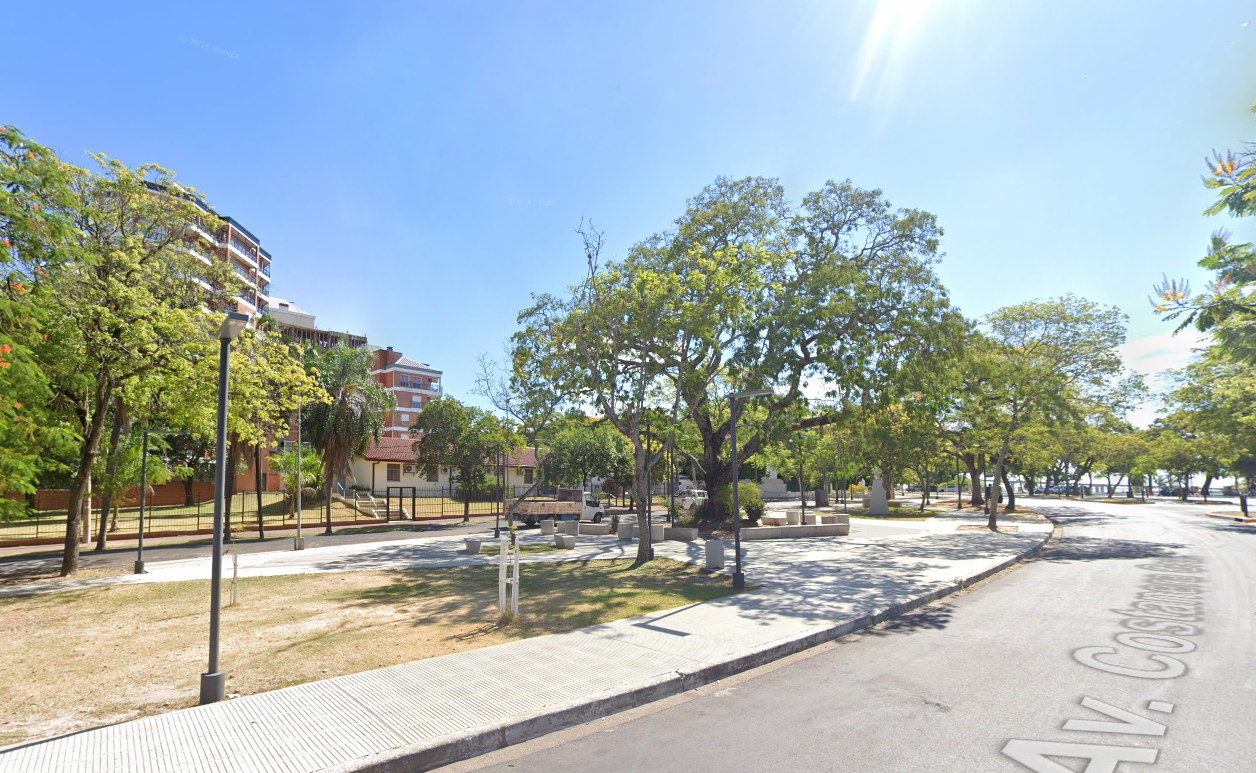 Plaza Genaro Berón de Astrada